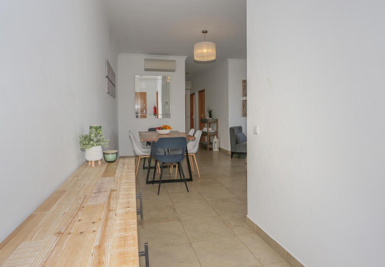 3 Bedroom Apartment With Indoor Pool Central Lagos Zewnętrze zdjęcie