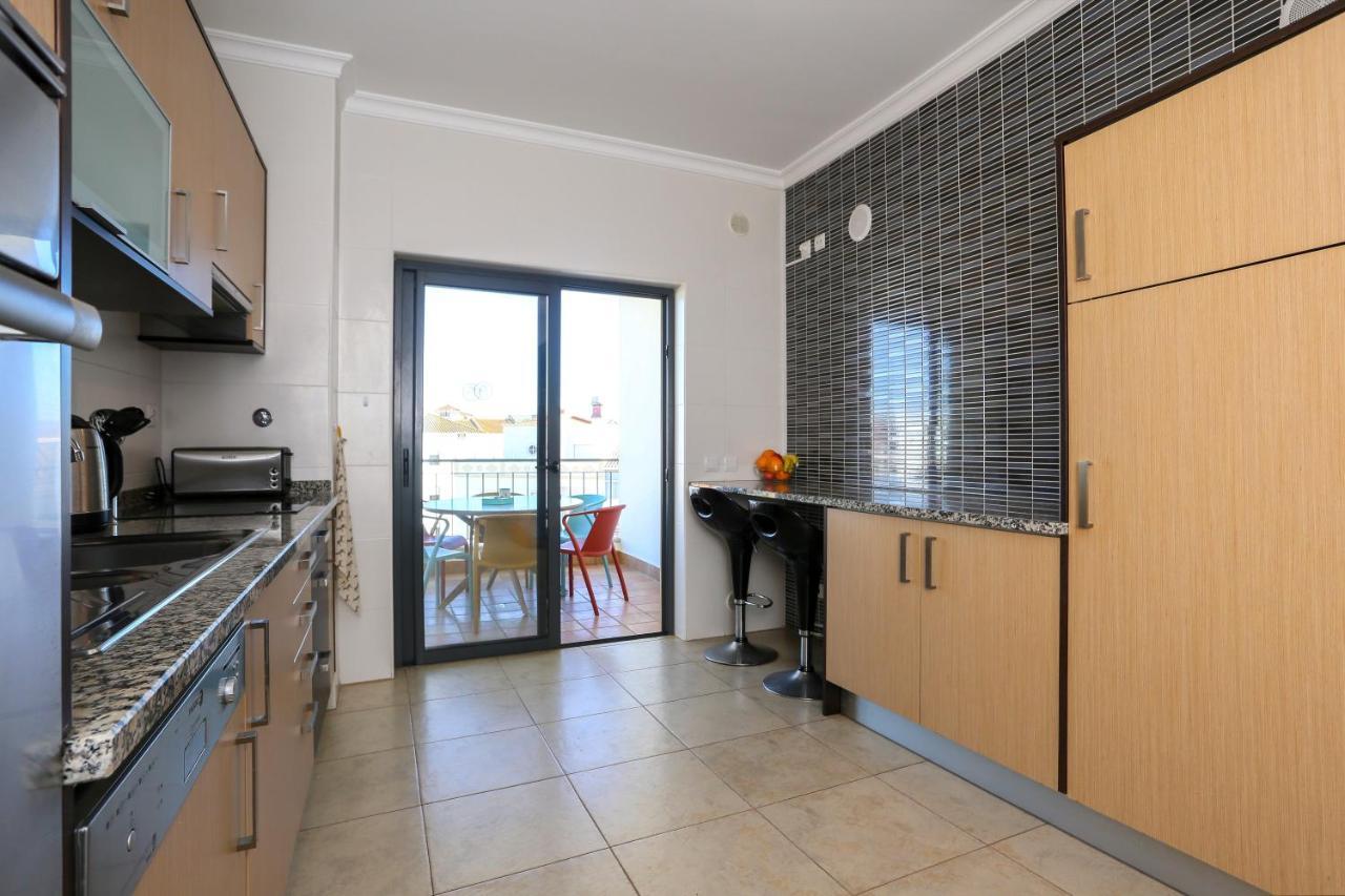 3 Bedroom Apartment With Indoor Pool Central Lagos Zewnętrze zdjęcie
