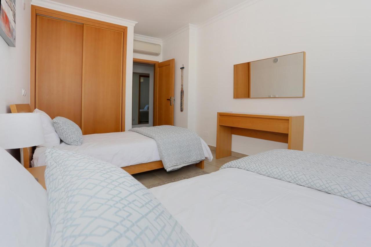 3 Bedroom Apartment With Indoor Pool Central Lagos Zewnętrze zdjęcie