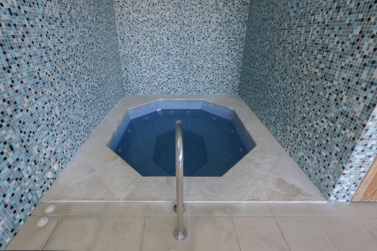 3 Bedroom Apartment With Indoor Pool Central Lagos Zewnętrze zdjęcie