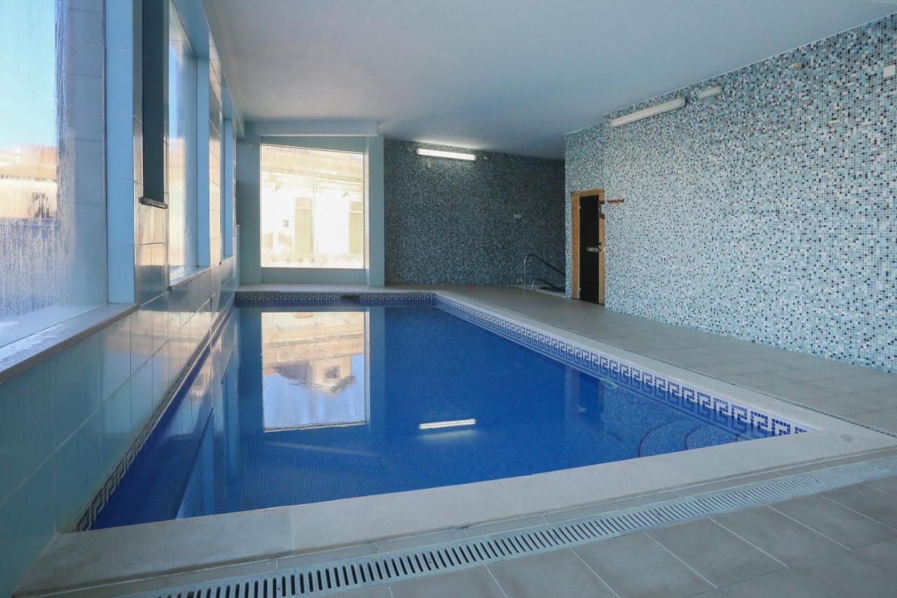 3 Bedroom Apartment With Indoor Pool Central Lagos Zewnętrze zdjęcie