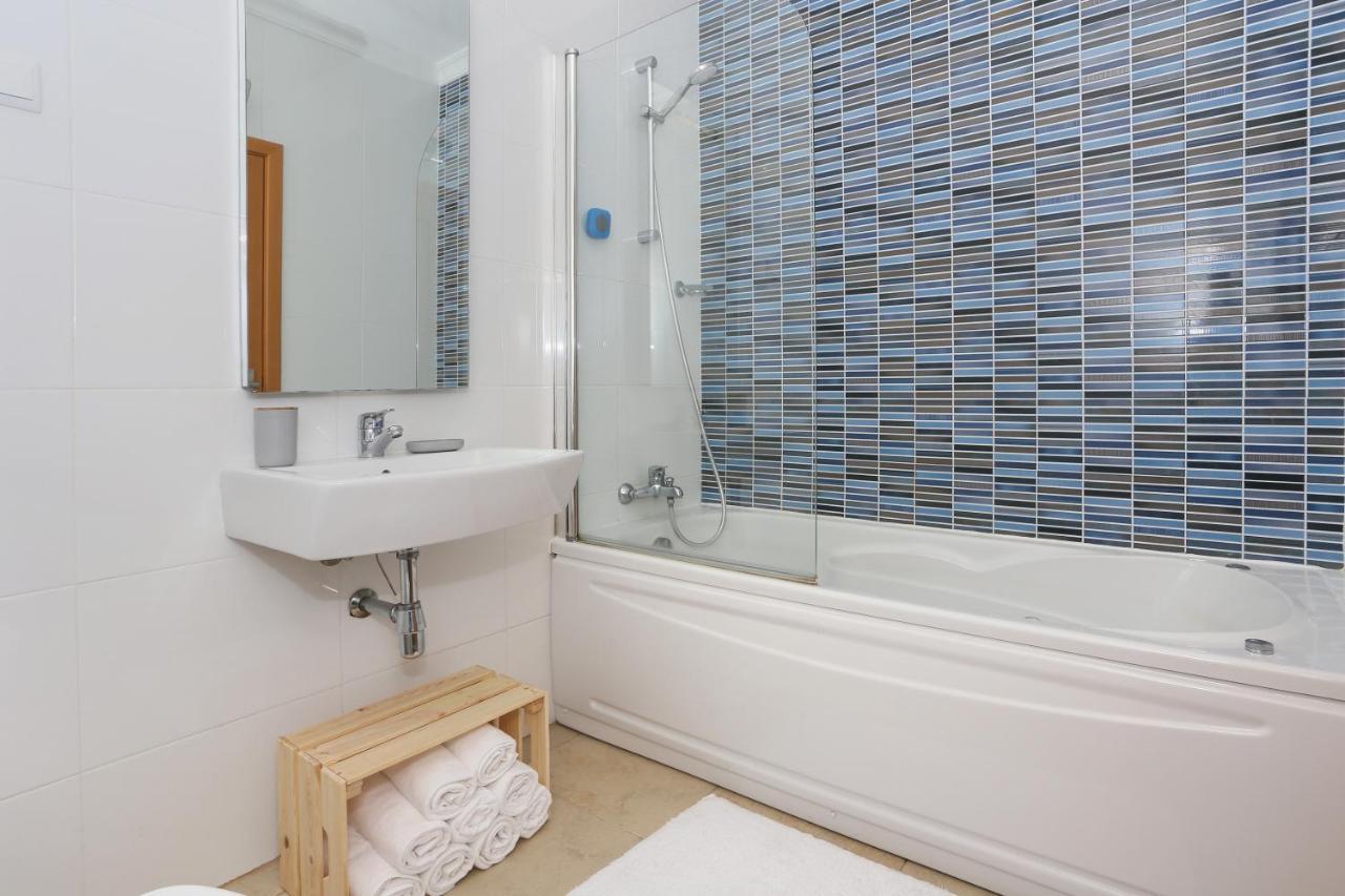 3 Bedroom Apartment With Indoor Pool Central Lagos Zewnętrze zdjęcie