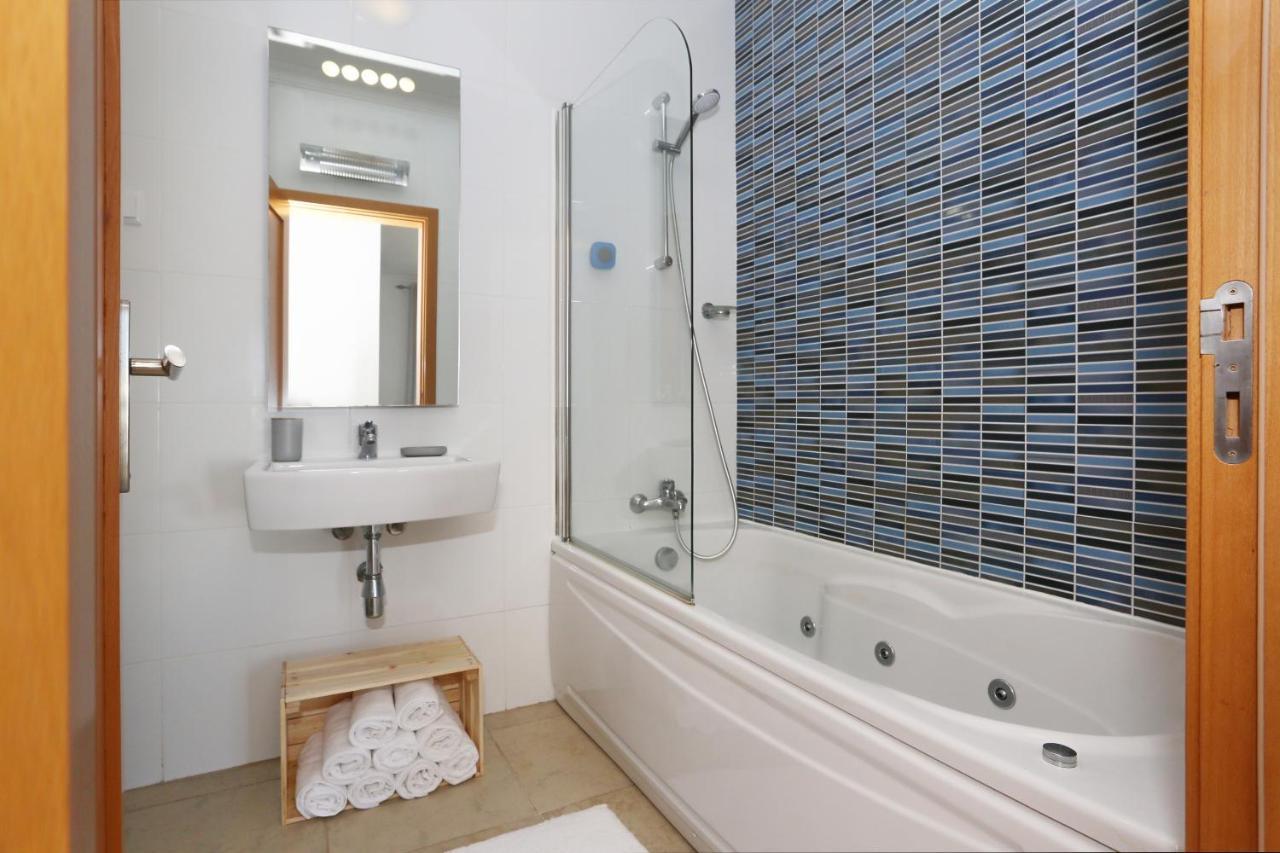 3 Bedroom Apartment With Indoor Pool Central Lagos Zewnętrze zdjęcie
