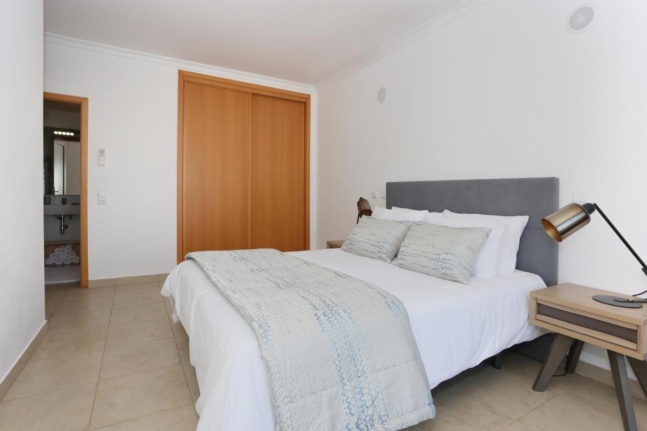 3 Bedroom Apartment With Indoor Pool Central Lagos Zewnętrze zdjęcie