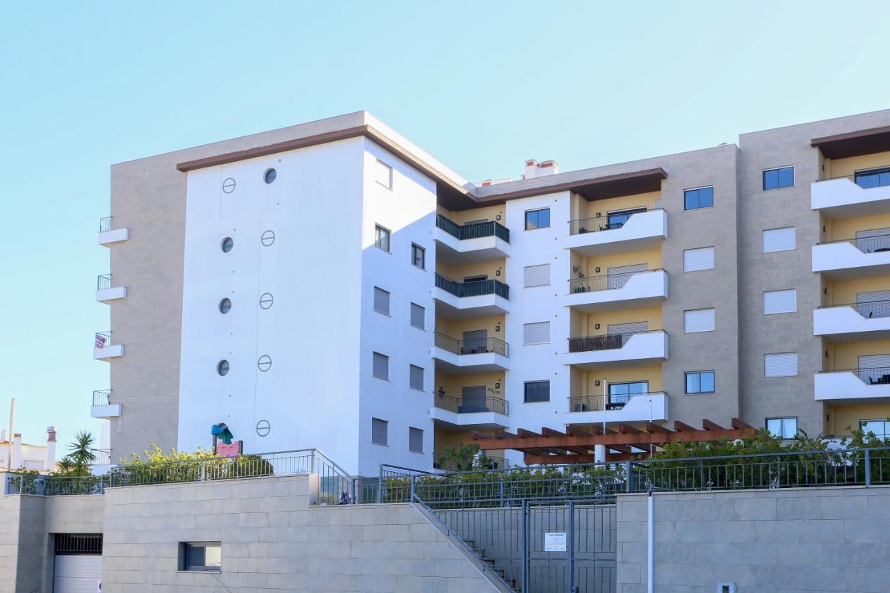3 Bedroom Apartment With Indoor Pool Central Lagos Zewnętrze zdjęcie