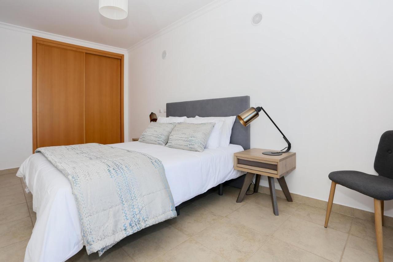 3 Bedroom Apartment With Indoor Pool Central Lagos Zewnętrze zdjęcie