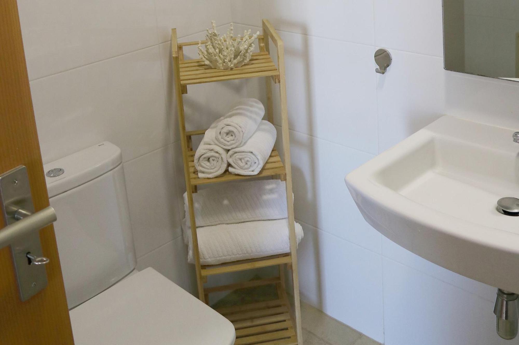 3 Bedroom Apartment With Indoor Pool Central Lagos Zewnętrze zdjęcie