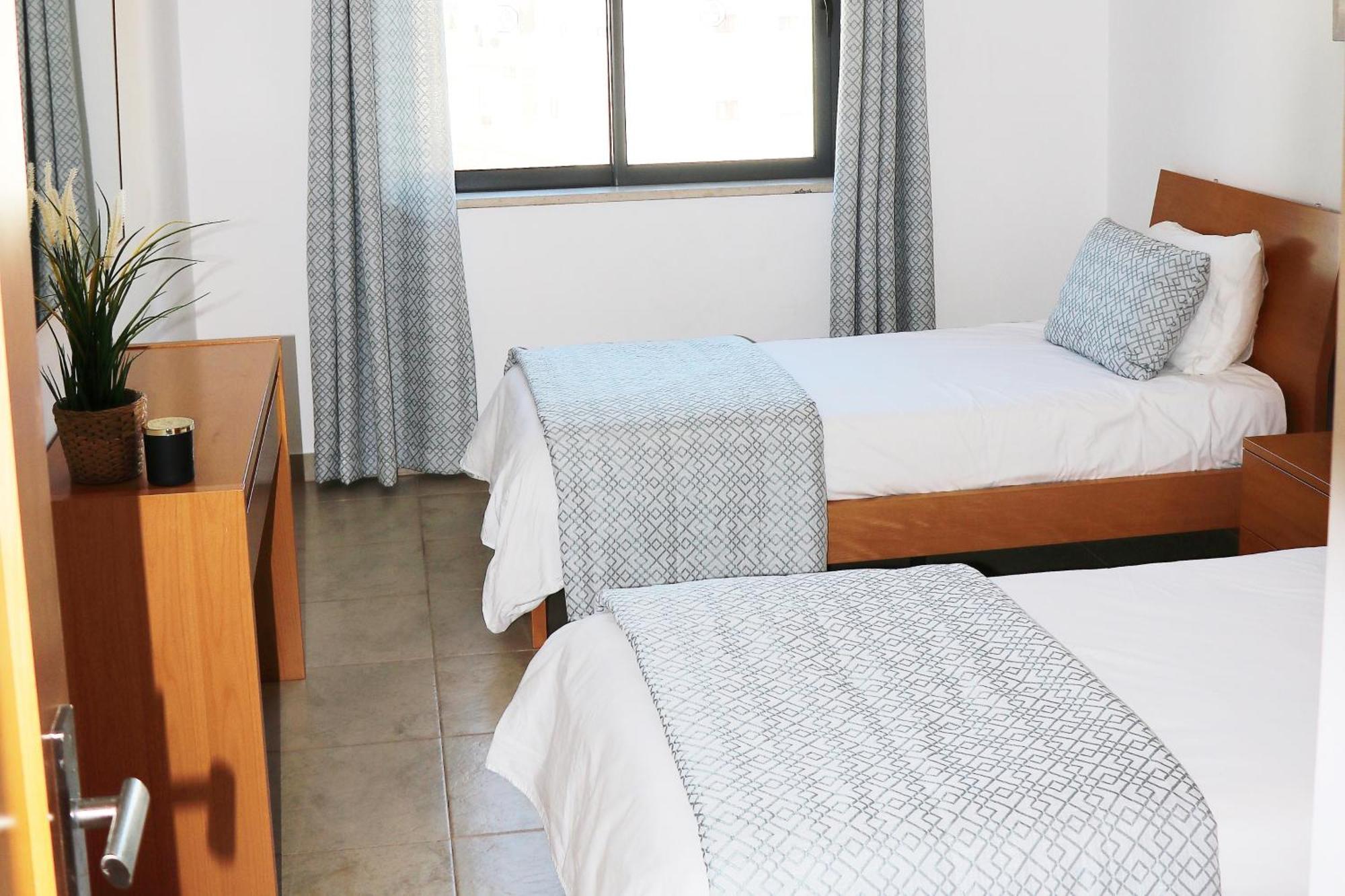 3 Bedroom Apartment With Indoor Pool Central Lagos Zewnętrze zdjęcie